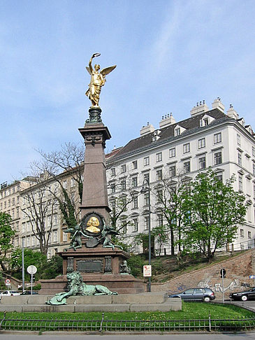 Liebenberg Denkmal Foto 