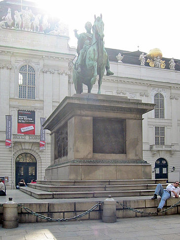 Statue von Erzherzog Karl von Feinkorn