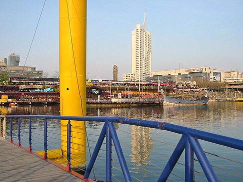 Donauinsel Reichsbrücke Fotos